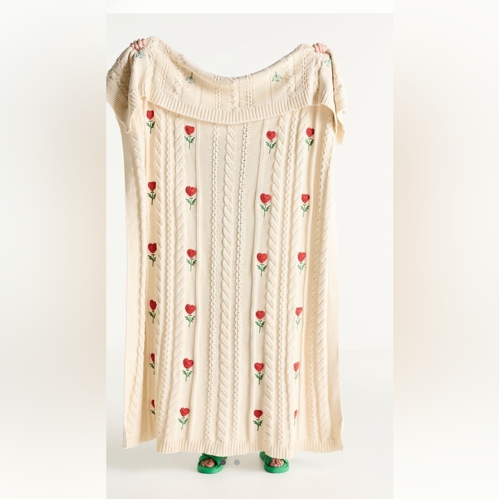 Anthropologie Cable Knit Floral Icon Throw Blanket